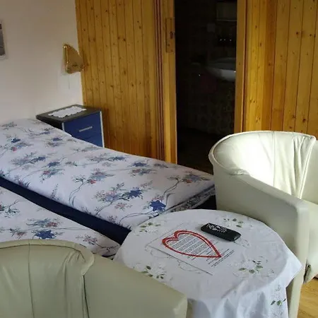 Arlas Gasthof 2*